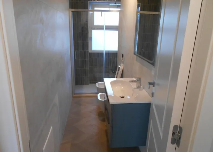 - Vatican Aparthotel 4*